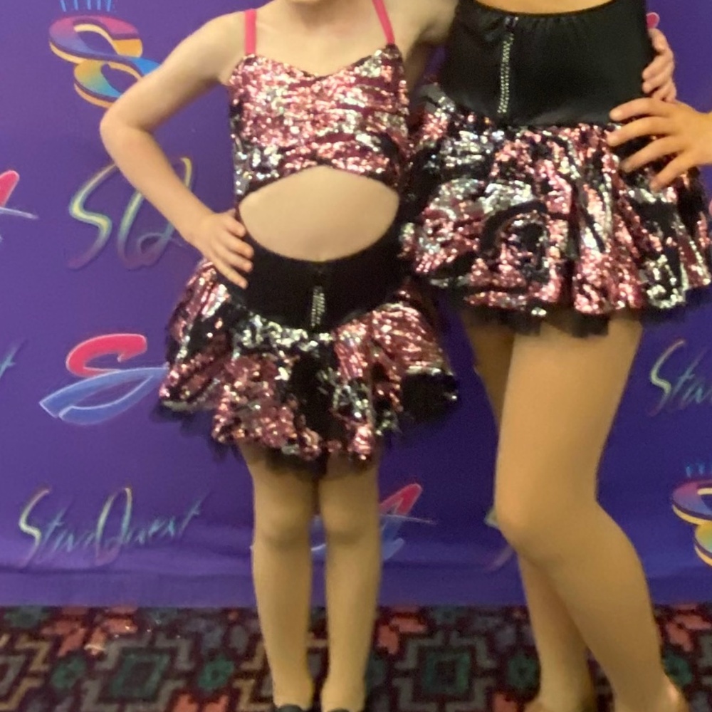 Glamour Costumes Black, Pink, & Silver Sequins MC